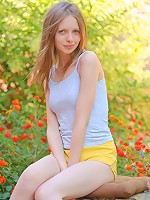 Gloria shares her body