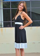 Shyla outdoors stretches her pussy wide open