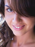 Outdoor brunette posing