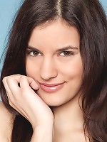 KAYLEE - free gallery