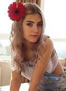 Presenting Eva Elfie