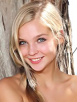 Sienna | Easy to Love