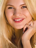 Talia | Feeling Good