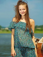 Amelie | Summer Beach