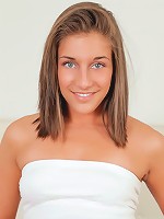 Nubiles.net Mischa Brooks - Coed babe Mischa Brooks spreads her fresh pussy wide open exposing her clitoris