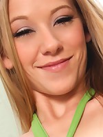 Nubiles.net Sydney Cross - Nubile babe Sydney Cross takes off her clothes and spreads her pussy wide open