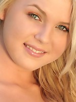 Nubiles.net Chloe Lynn - Chloe Lynn shows off her petite body with a nice view of her tight ass and shaved pussy