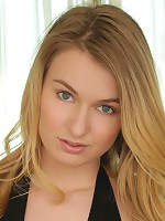 Nubiles.net Natalia Starr - Naughty Natalia Starr fucks her pussy with her favorite toy